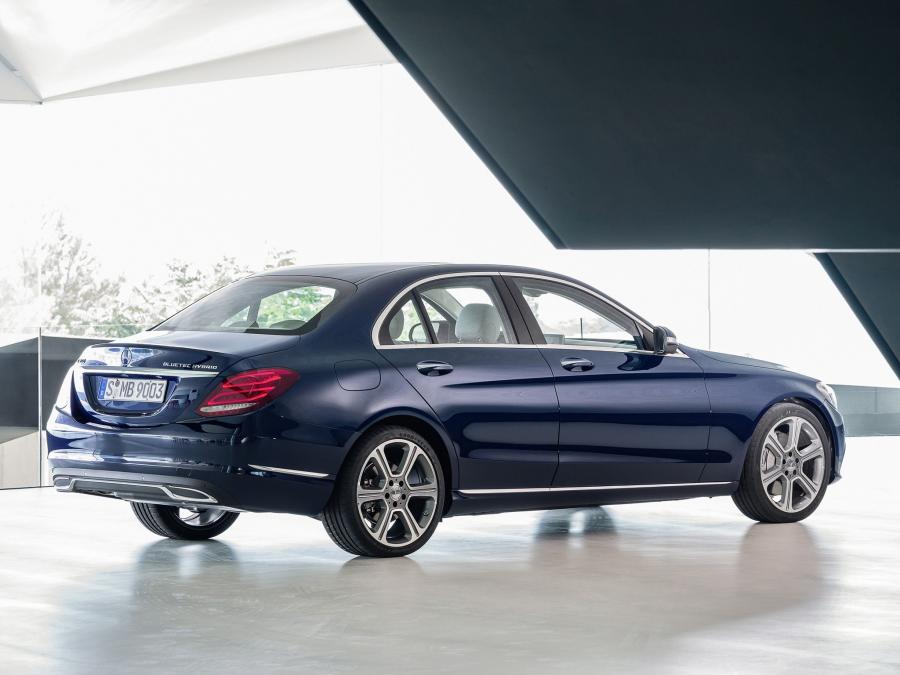  Mercedes-Benz C300 BlueTec Hybrid Exclusive Line 2014 года  (фото 10 из 30)
